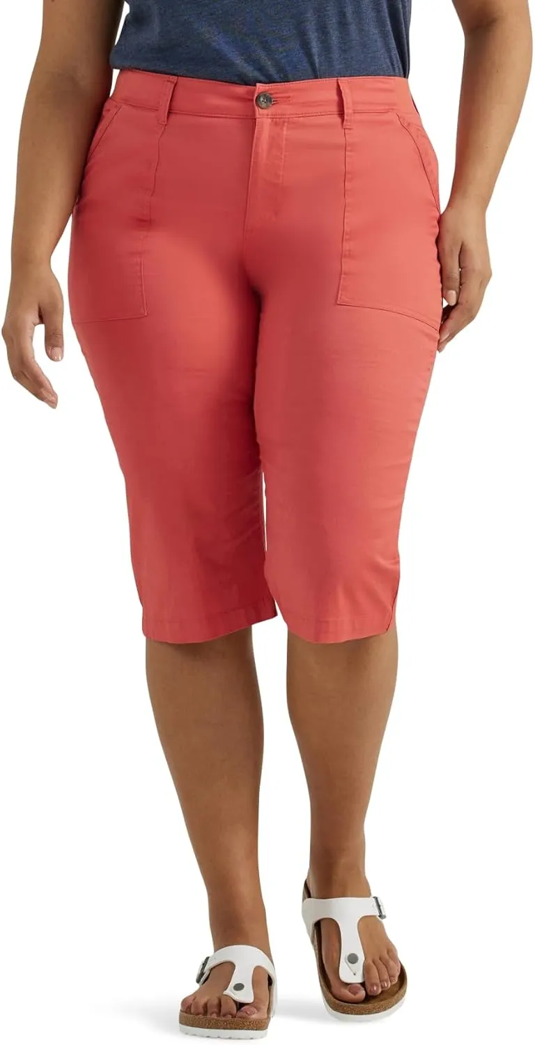 Lee Women's Plus Size Ultra Lux Comfort with Flex-to-go Utility Skimmer Capri Pant